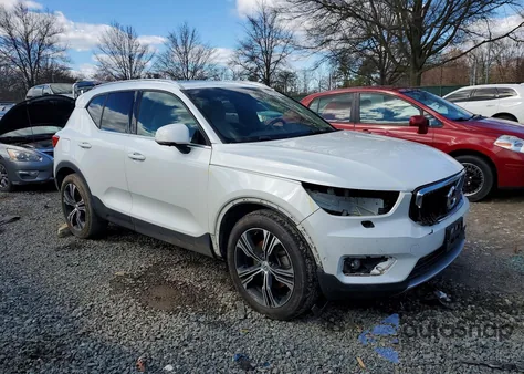 2020 Volvo Xc40 T5 Inscription из США, поврежденный, VIN YV4162UL7L2320358